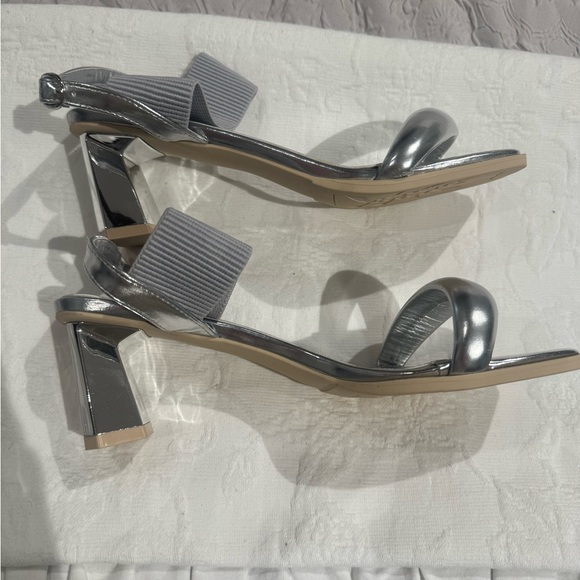 Elegant Silver Women's Heels-Syztsho Sandals - NWT - Picture 9 of 12